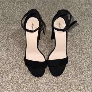 Black heels - women’s size 9
